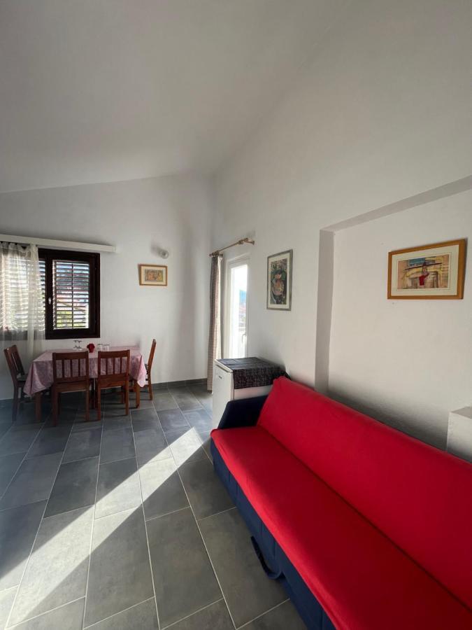 Apartments Peronja Jelsa Seafront Екстер'єр фото