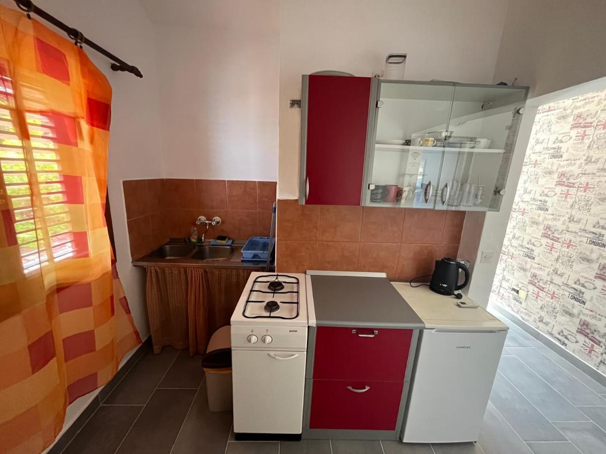 Apartments Peronja Jelsa Seafront Екстер'єр фото