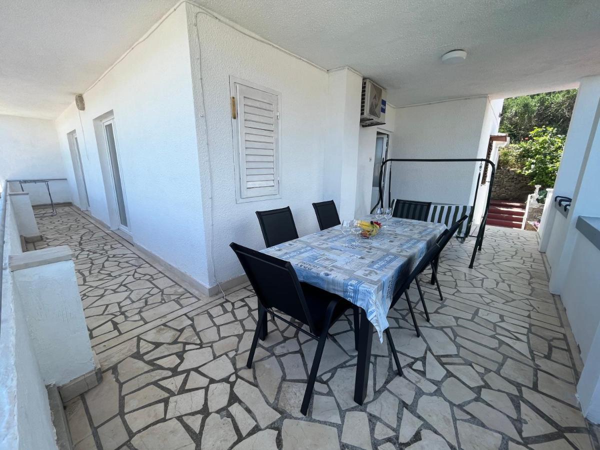 Apartments Peronja Jelsa Seafront Екстер'єр фото