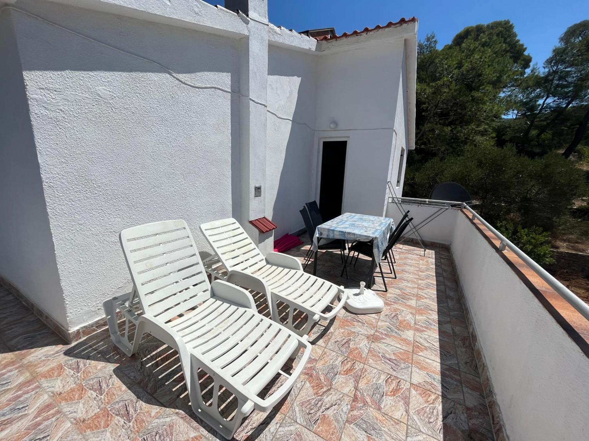 Apartments Peronja Jelsa Seafront Екстер'єр фото