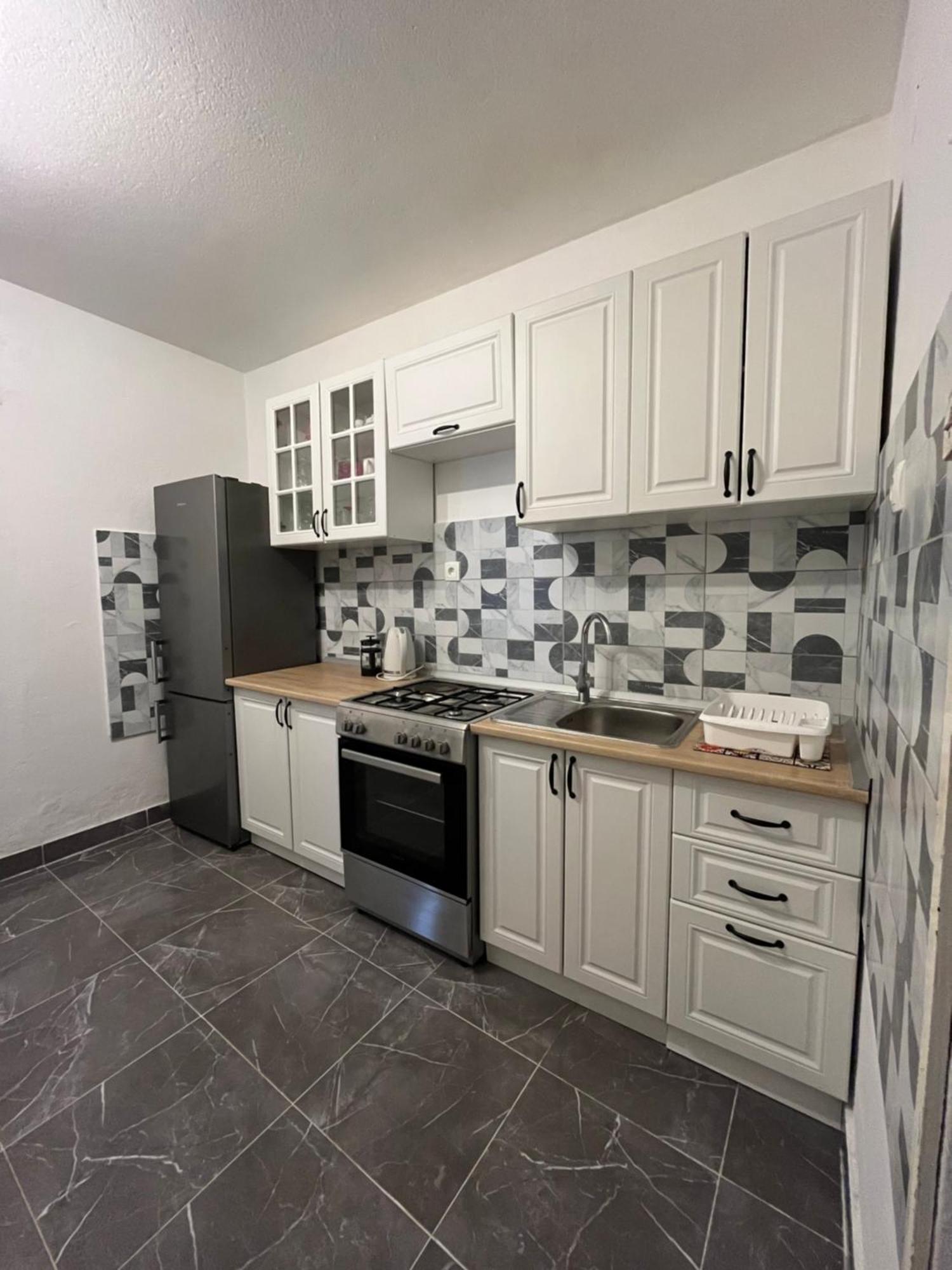 Apartments Peronja Jelsa Seafront Екстер'єр фото