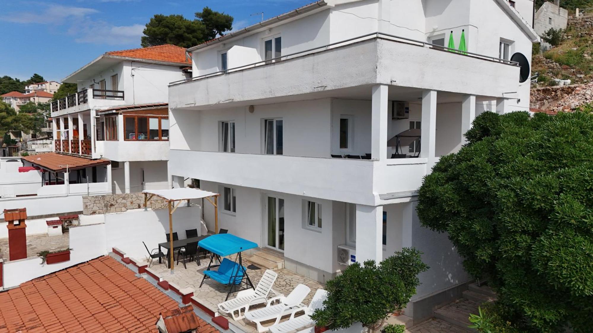 Apartments Peronja Jelsa Seafront Екстер'єр фото