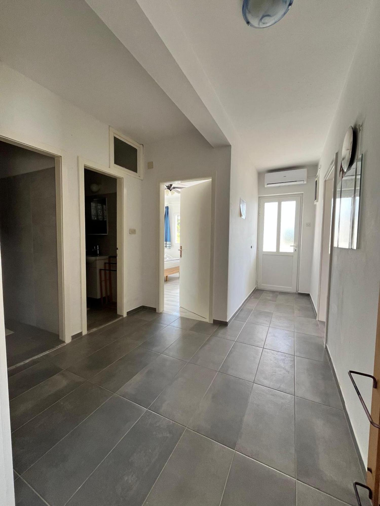 Apartments Peronja Jelsa Seafront Екстер'єр фото