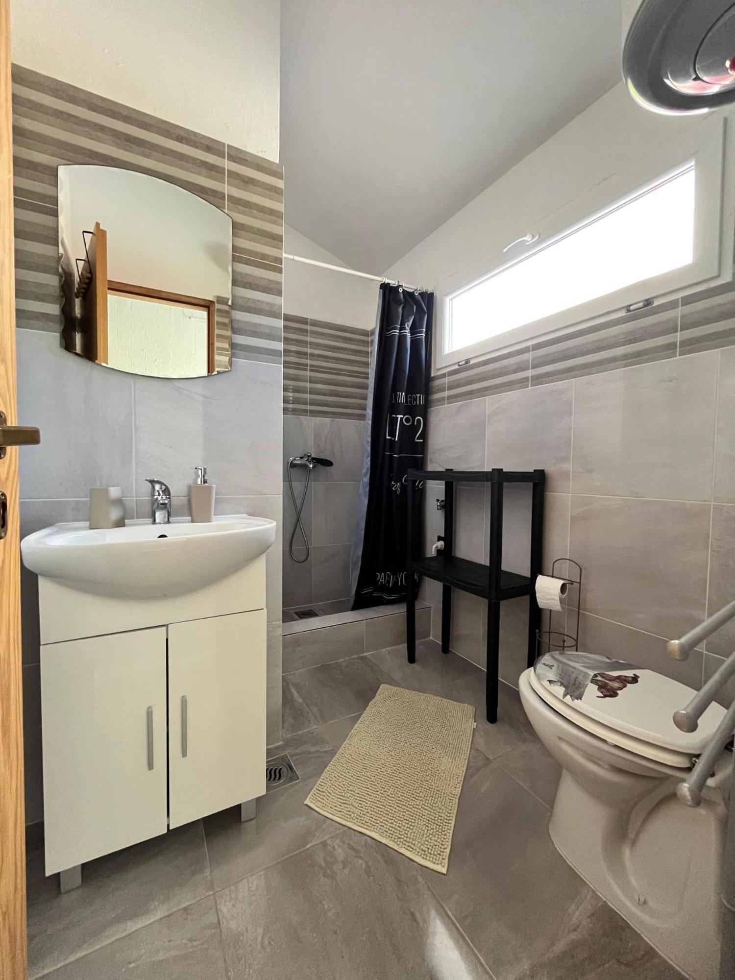 Apartments Peronja Jelsa Seafront Екстер'єр фото