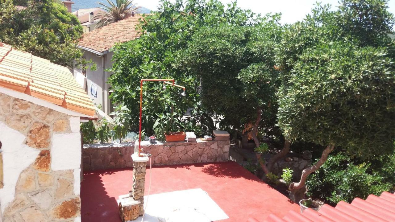 Apartments Peronja Jelsa Seafront Екстер'єр фото